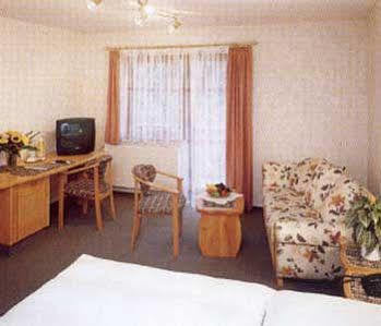 Hotel Gasthof Hirsch Alfdorf Εξωτερικό φωτογραφία
